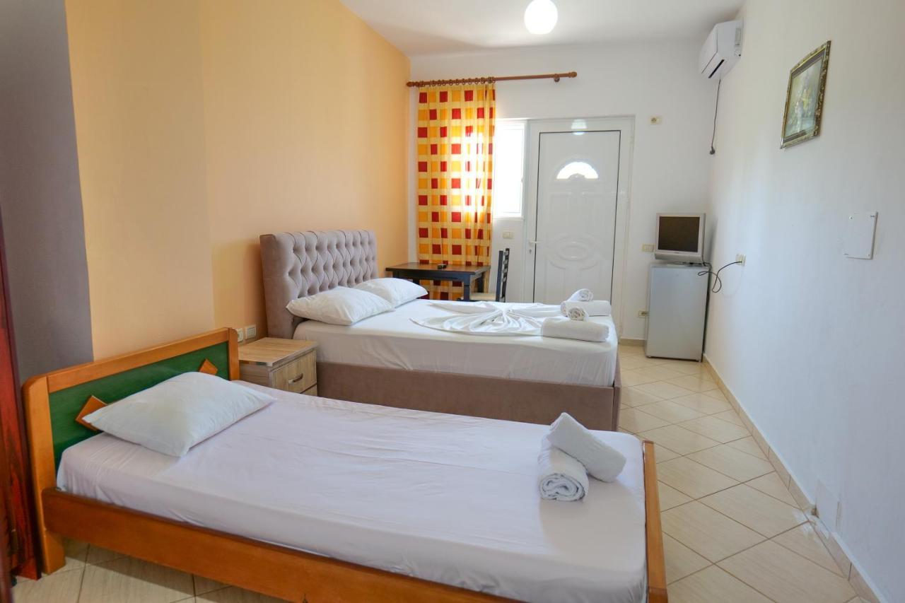 Ilias House Hotel Ksamil Eksteriør billede