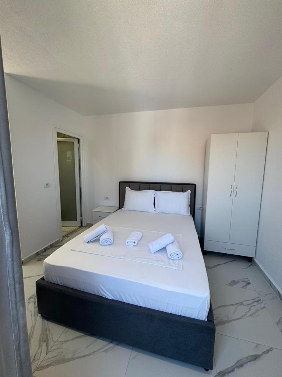 Ilias House Hotel Ksamil Eksteriør billede