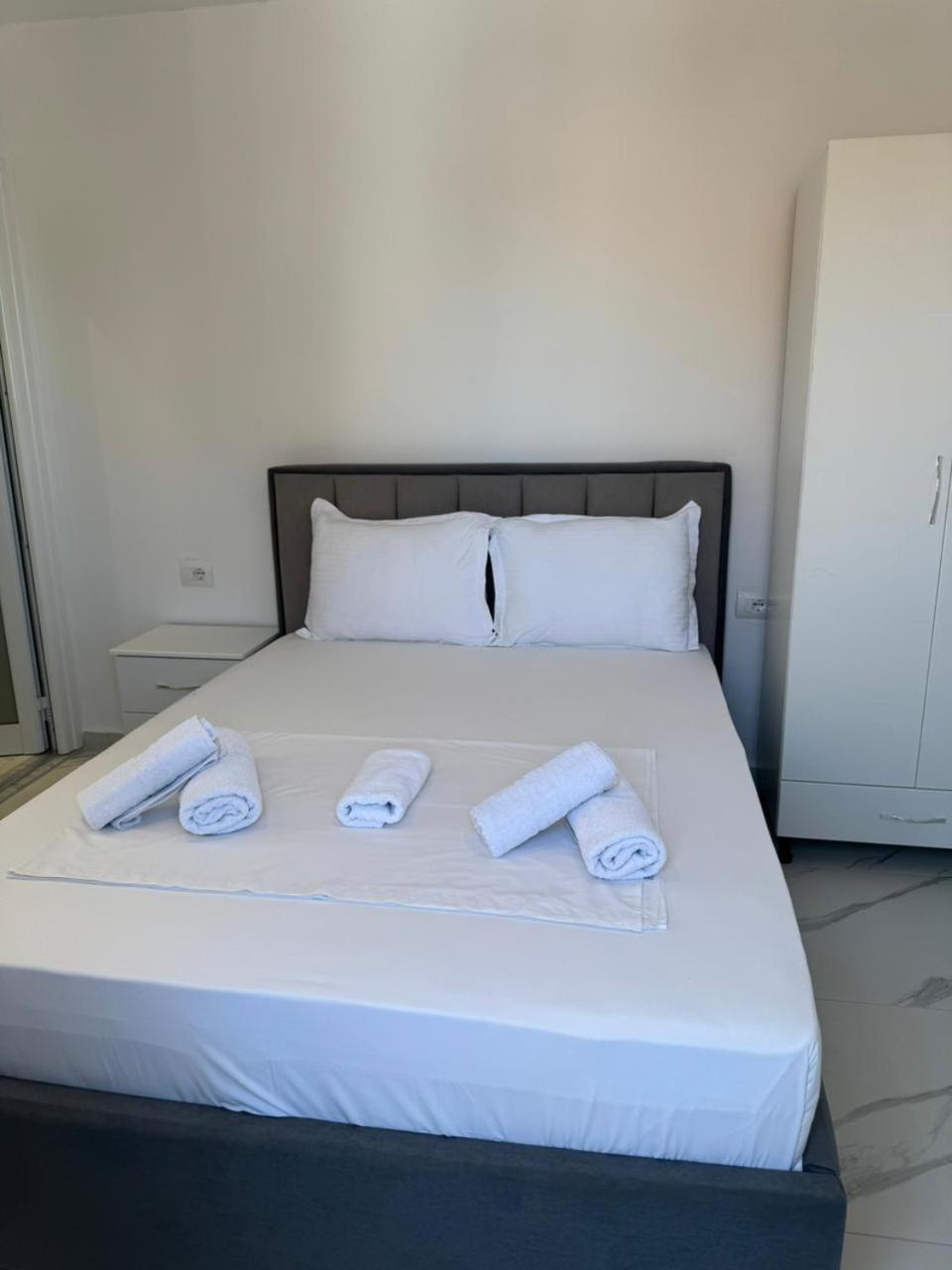 Ilias House Hotel Ksamil Eksteriør billede